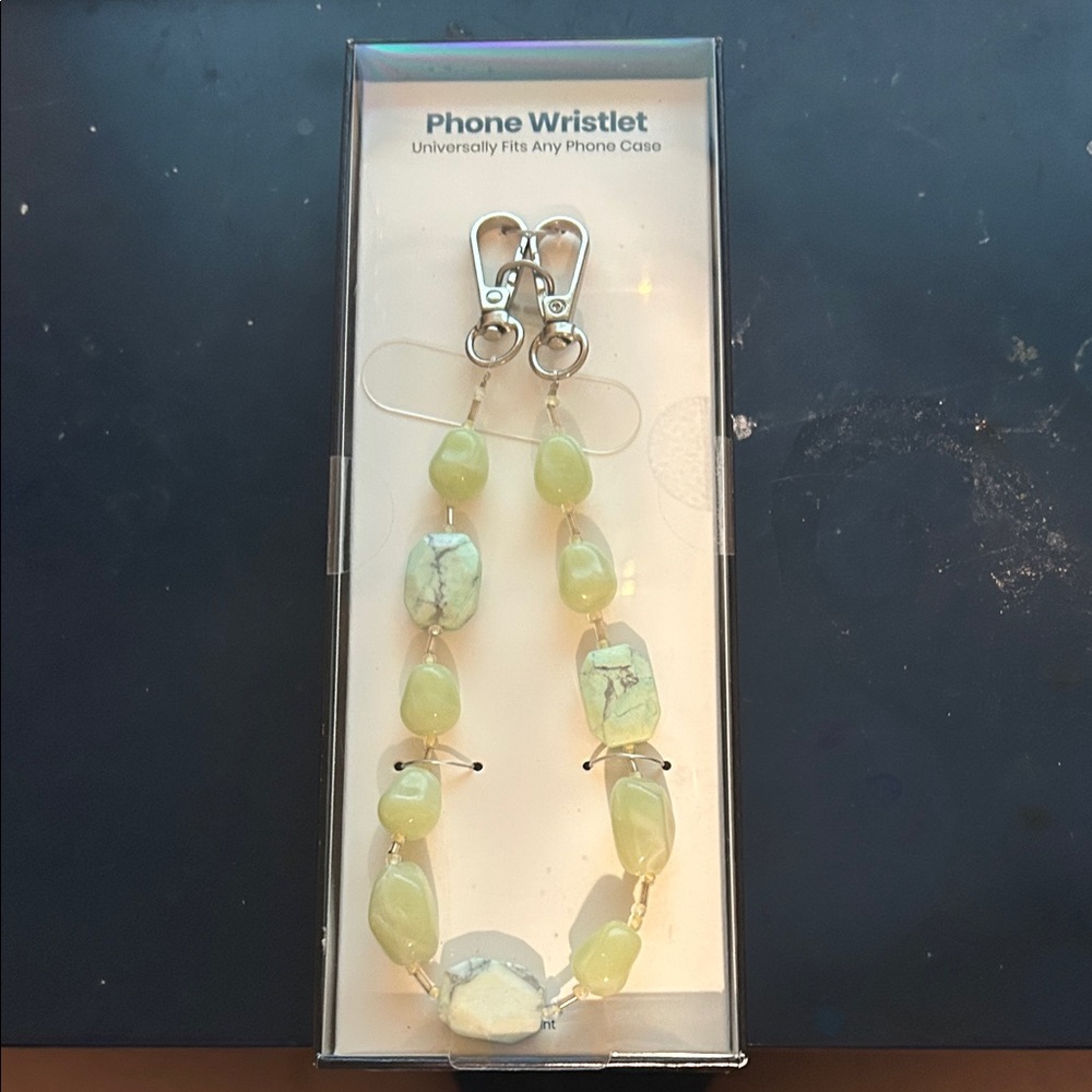 Green Beaded Phone Wristlet